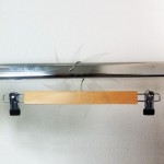 Metal and wood hanger with clips for skirt or pant 39 cm.