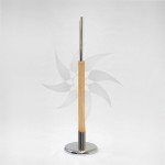 Round metal base 27cm. diameter 60cm. wooden mast 35cm. metal tube