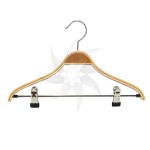 Laminated wooden hanger with clips for skirt or pant 30-36 cm.