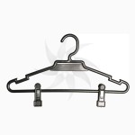 Round plastic hanger with bar, notches and clips 40 cm.