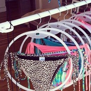 Hanger for bikinis and swimsuits